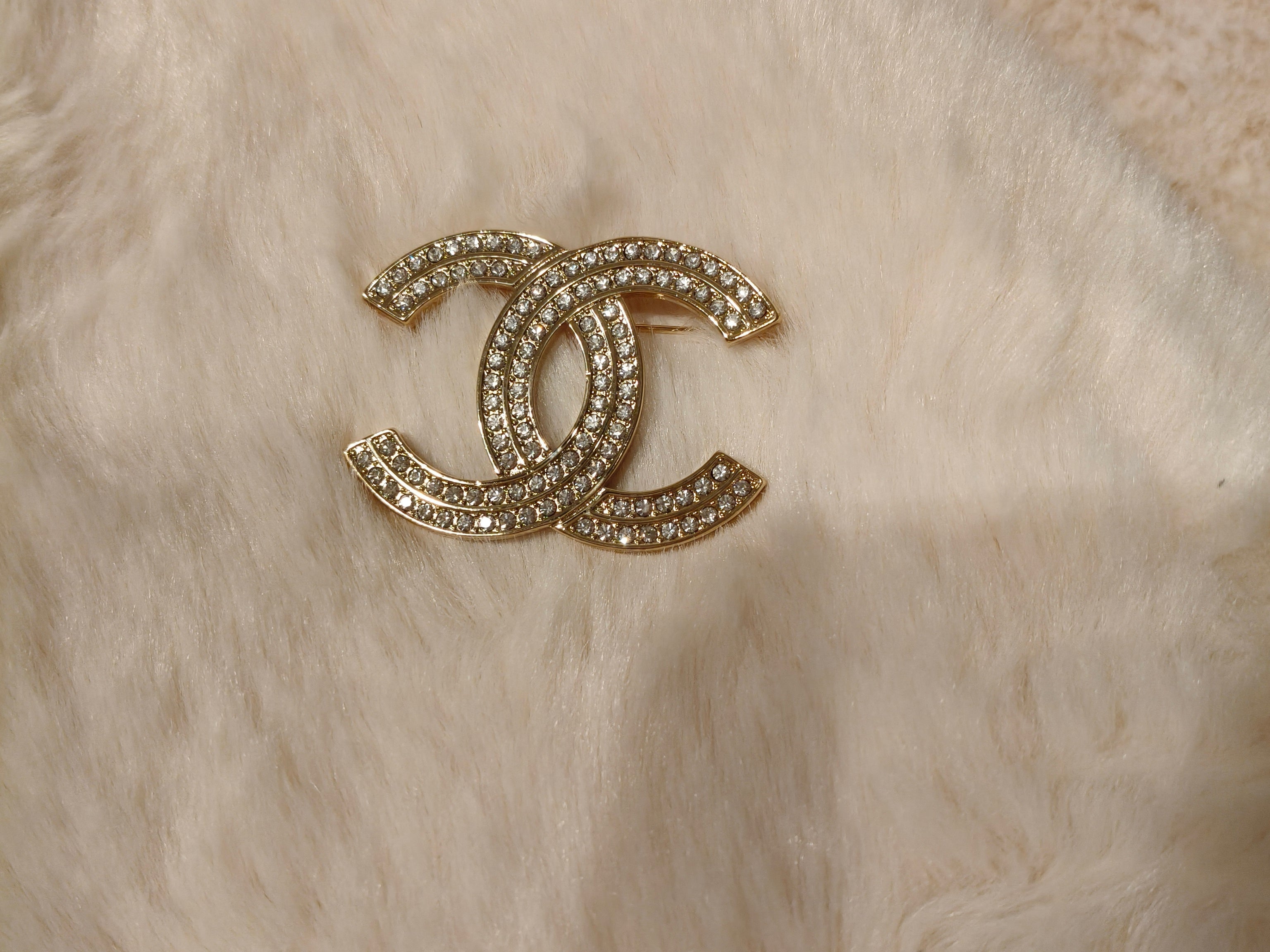 Amelie broche